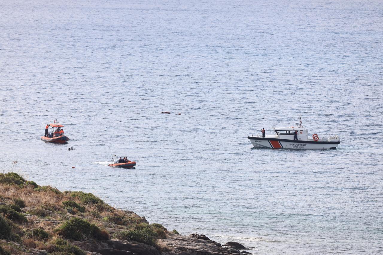 The Turkish Coast Guard is conducting a search and rescue operation for the sunken migrant boat near Bodrum, Mugla, Türkiye, on October 24, 2025. (AA Photo)