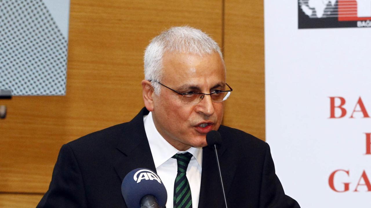 Then-Yurt Newspaper's Editor-In-Chief Merdan Yanardag speaking during Yurt Newspaper's 1st anniversary event in Istanbul, Türkiye, on March 27, 2013. (AA Photo)