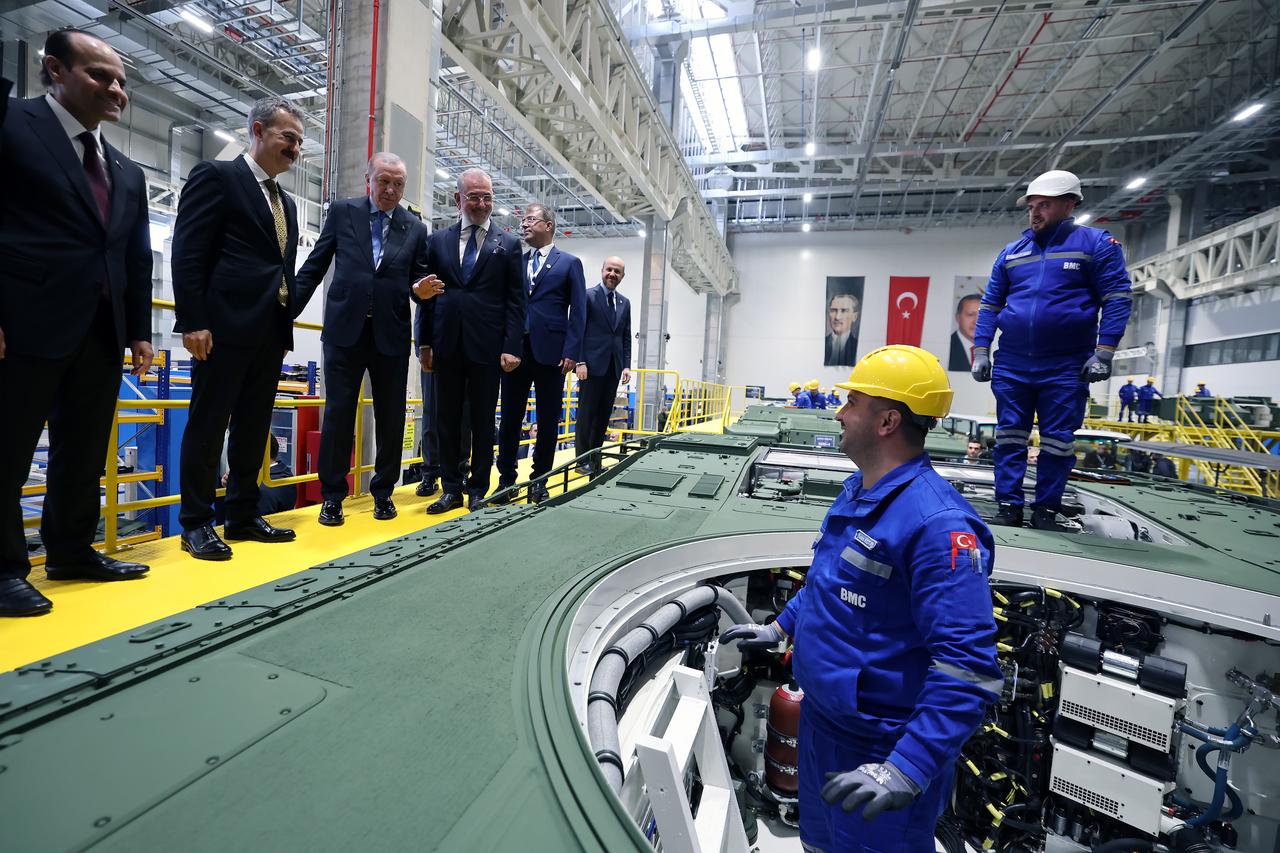 Türkiye to produce 96 Altay main battle tanks annually at BMC's new facility