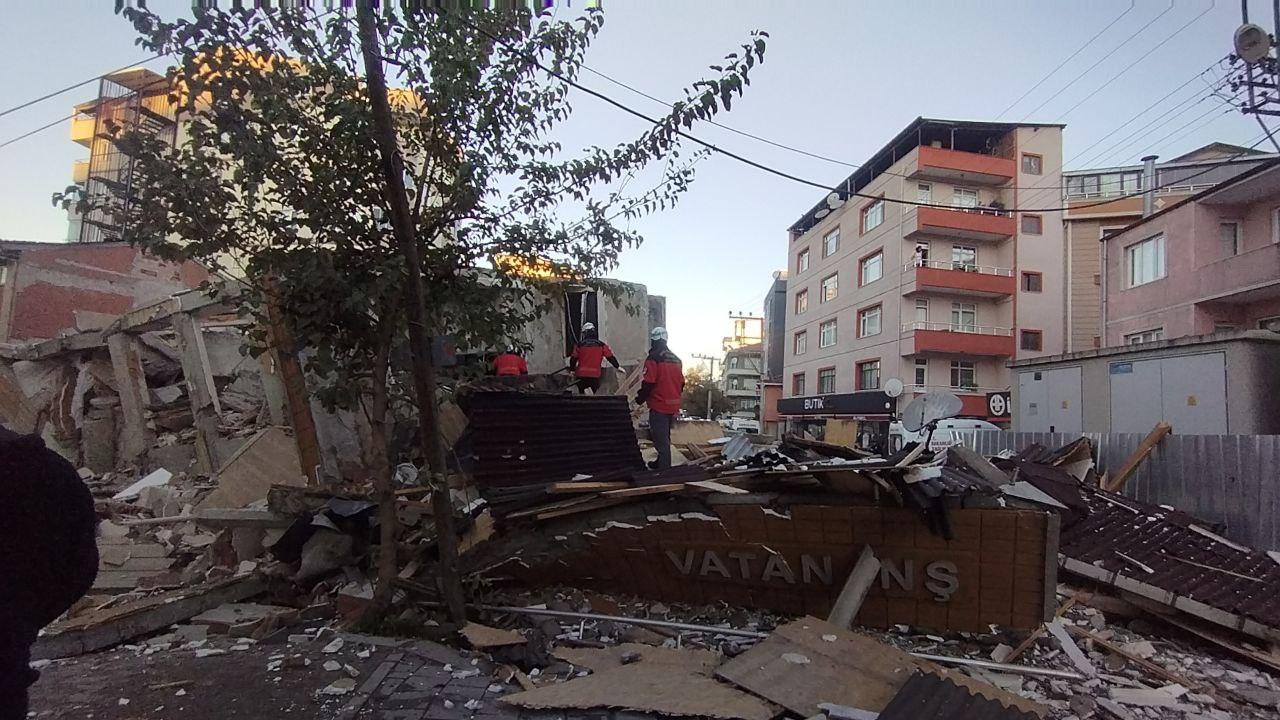 Aftermath of a six-story building collapsed in the Gebze district of Kocaeli on October 29, 2025. (AA Photo)