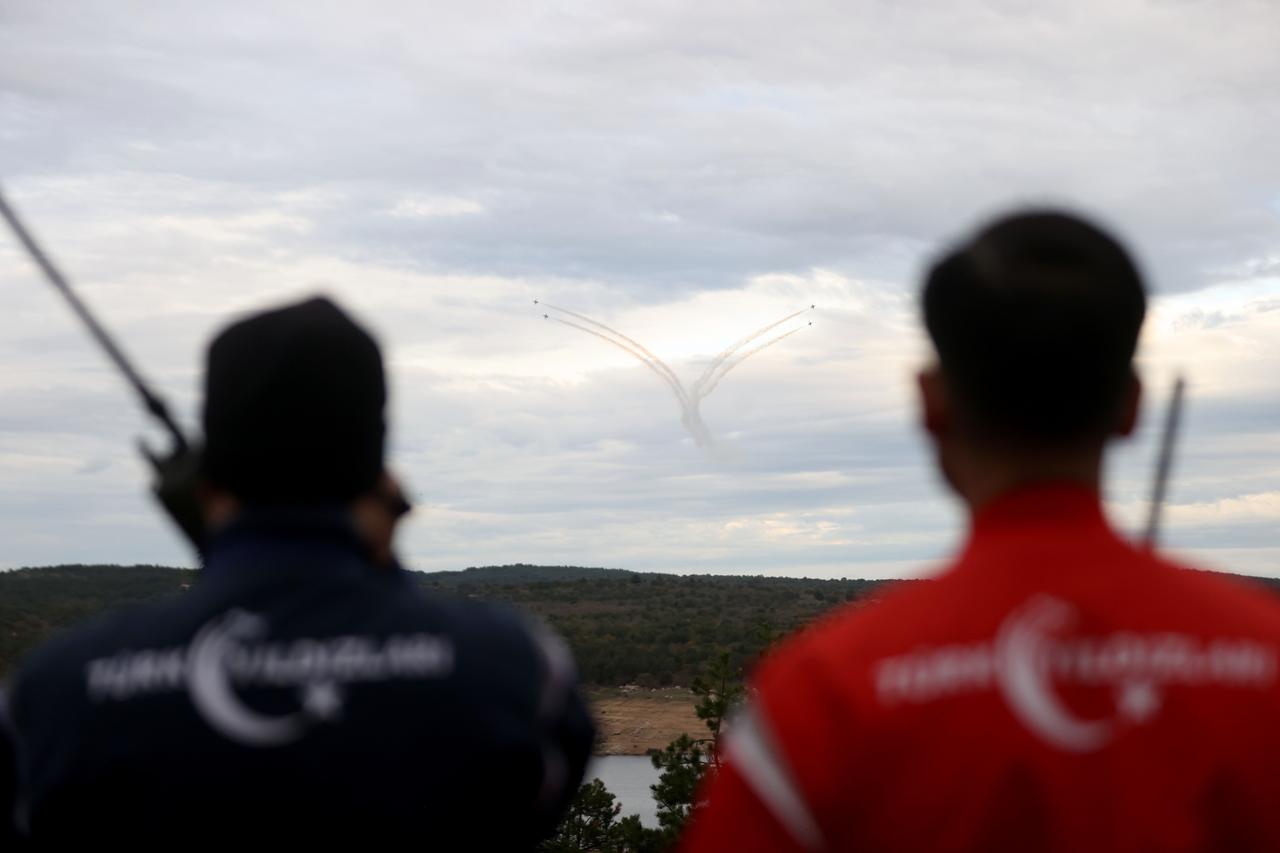 The Turkish Stars, the aerobatic team of the Turkish Air Force, perform a rehearsal flight over the Kirklareli Dam ahead of their planned air show scheduled for of 102nd anniversary of Turkish Republic Day in Kirklareli, Türkiye on Oct. 28, 2025. (AA Photo)