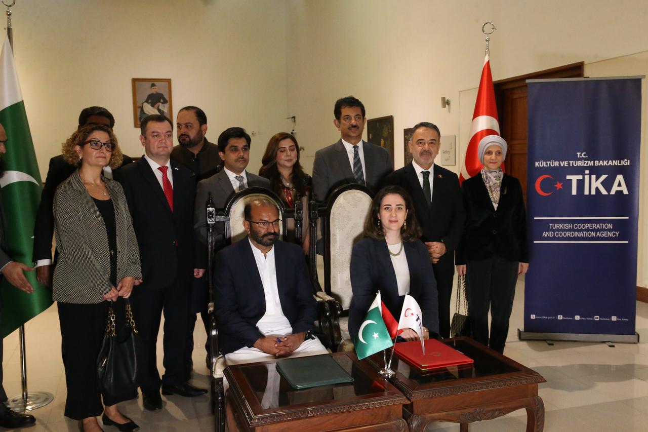 TIKA and the Punjab Archaeology Department of Pakistan officials sign the memorandum of understanding (MoU) to restore the Muhammad Iqbal Museum in Lahore, Pakistan, on October 28, 2025. (AA Photo)