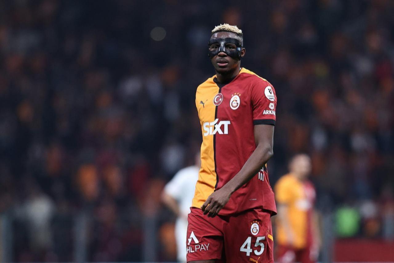 Barcelona eyes Galatasaray's Osimhen as Fenerbahce closes in on Lewandowski
