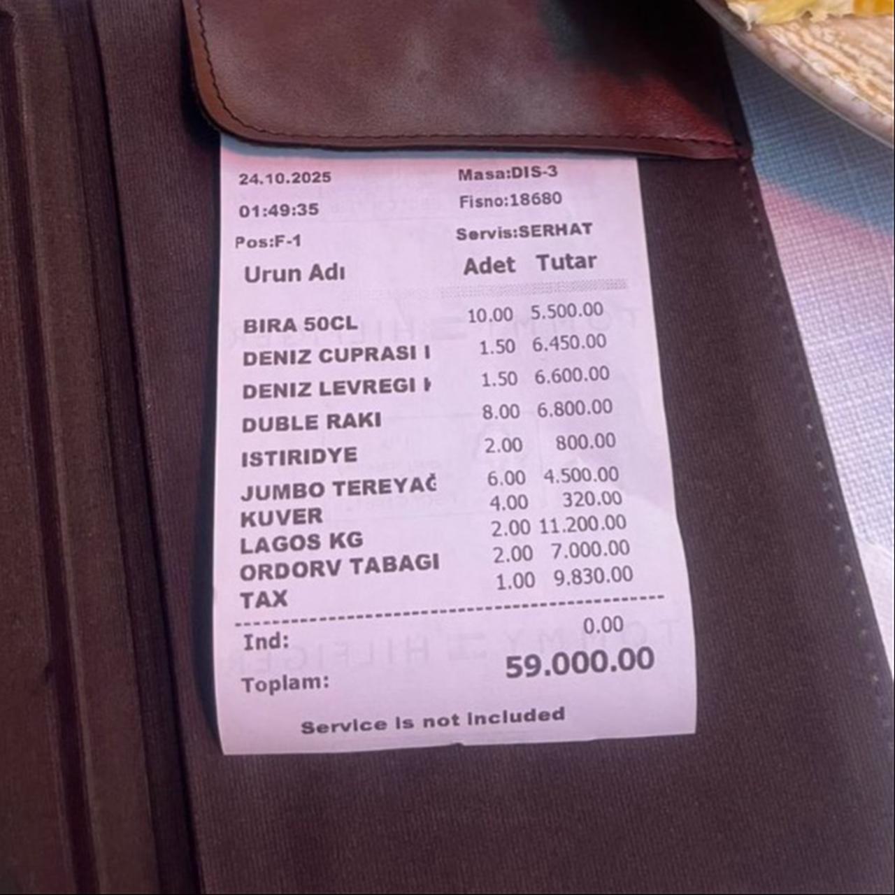 The bill presented to four German tourists at restaurant, Beyoglu, Istanbul, October 28, 2025. (Photo via X / @bpthaber)