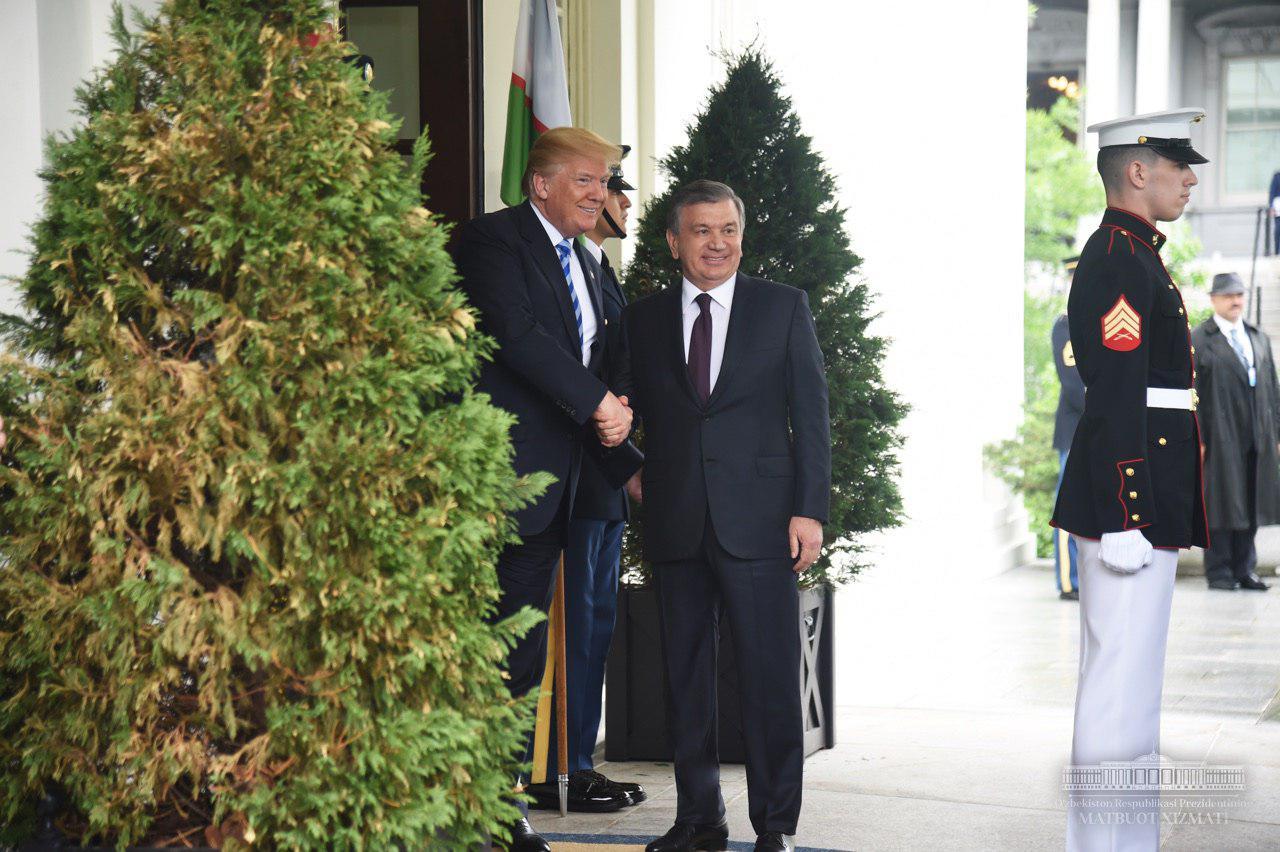 This image shows former U.S. President Donald Trump and President of Uzbekistan Shavkat Mirziyoyev shaking hands at the White House on May 16, 2018. (Photo via @president.uz)