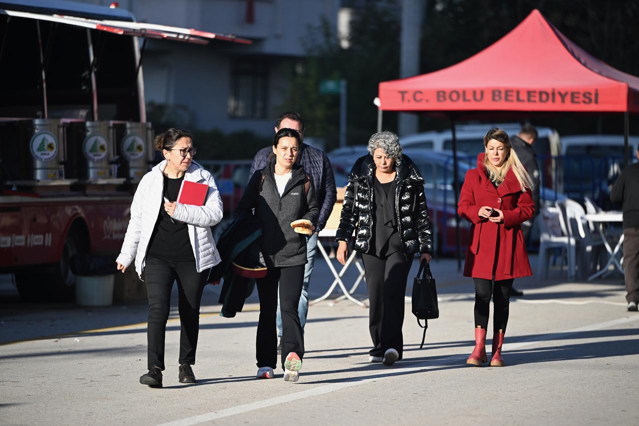 Relatives and lawyers arrive at the Bolu venue where the Grand Kartal Hotel fire trial continues, Türkiye, Oct. 31, 2025. (AA Photo)