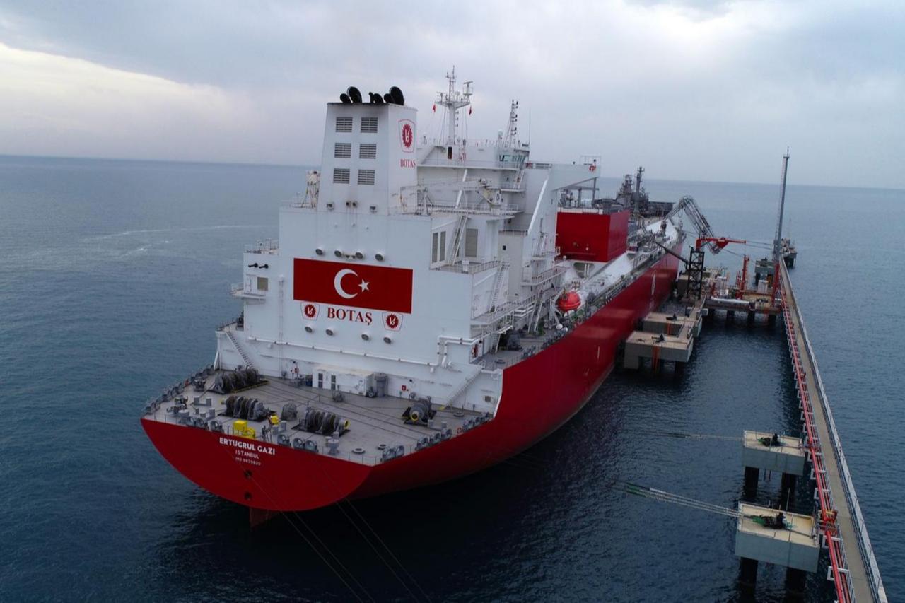Türkiyes first floating storage regasification unit (FSRU), Ertugrul Gazi, docked at the BOTAS Dortyol LNG Storage Facility off the coast of Hatay in southern Türkiye, February 2, 2022. (IHA Photo)