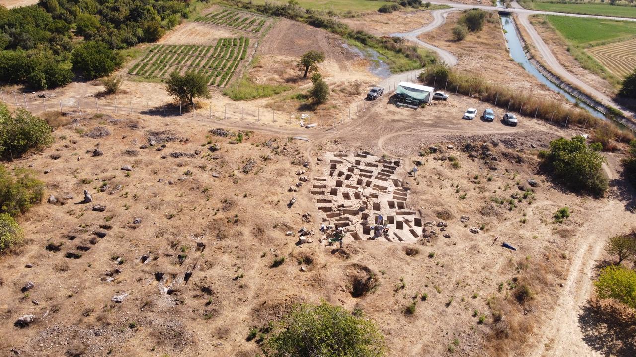 A general aerial view of the excavation site revealing the location of the ancient necropolis at the ancient city of Colossae in Denizli, Türkiye, Oct. 6, 2025. (AA Photo)