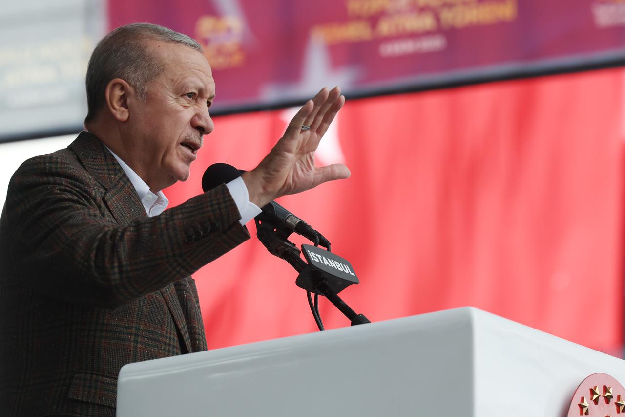 Turkish President Recep Tayyip Erdogan makes remarks at the Sultanbeyli Mass Opening and Groundbreaking Ceremony at Sultanbeyli Town Square in Istanbul, Türkiye, on Oct. 04, 2025. (Turkish Presidency / AA Photo)