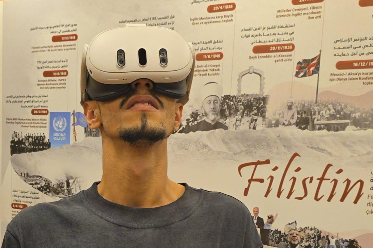 Visitors at the Palestine Museum in Istanbul experience Jerusalem through virtual reality headsets. September 28, 2025. (Photo via the Palestine Museum in Istanbul)
