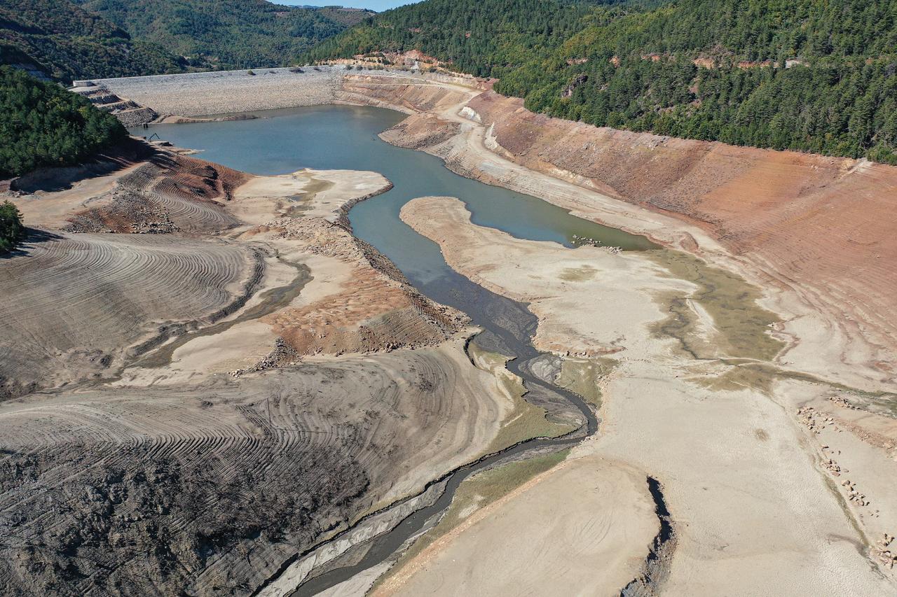 Bursa’s primary water sources, the Dogaci and Nilufer reservoirs, have been reduced to just 0.54% of their capacity as a result of ongoing drought conditions. Bursa, Türkiye, October 6, 2025. (AA Photo)