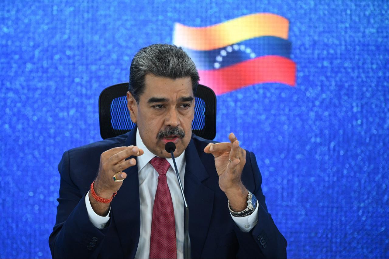 Venezuela Başkanı Nicolas Maduro, 15 Eylül 2025'te Karakas'taki Hotel Eurobuilding'deki Uluslararası Medya ile bir basın toplantısında konuşuyor. (AFP Fotoğrafı)