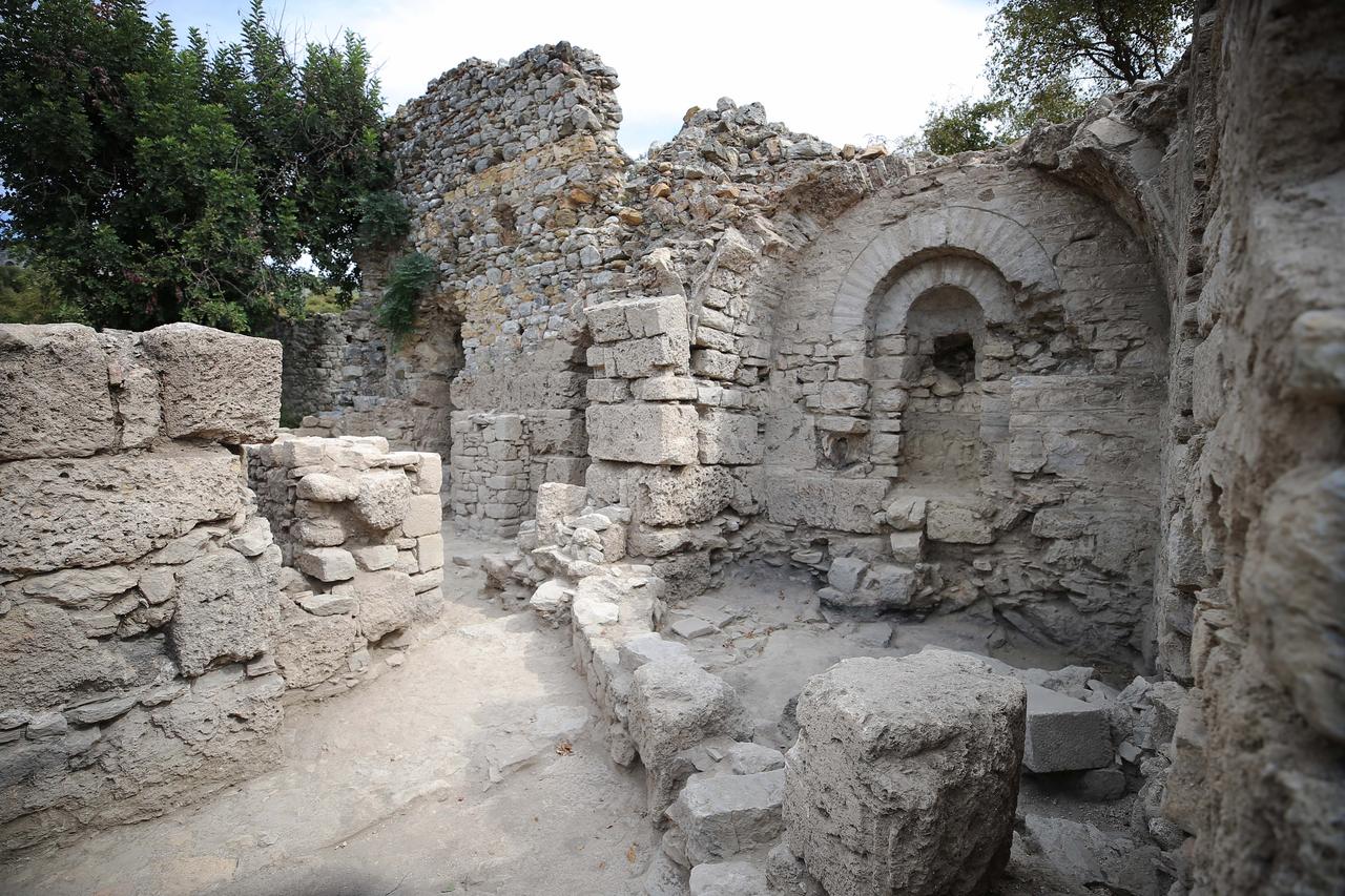 Türkiye'nin Kaunos kazısı, manastır bölgesinde iyi korunmuş kiliseyi ortaya çıkarır