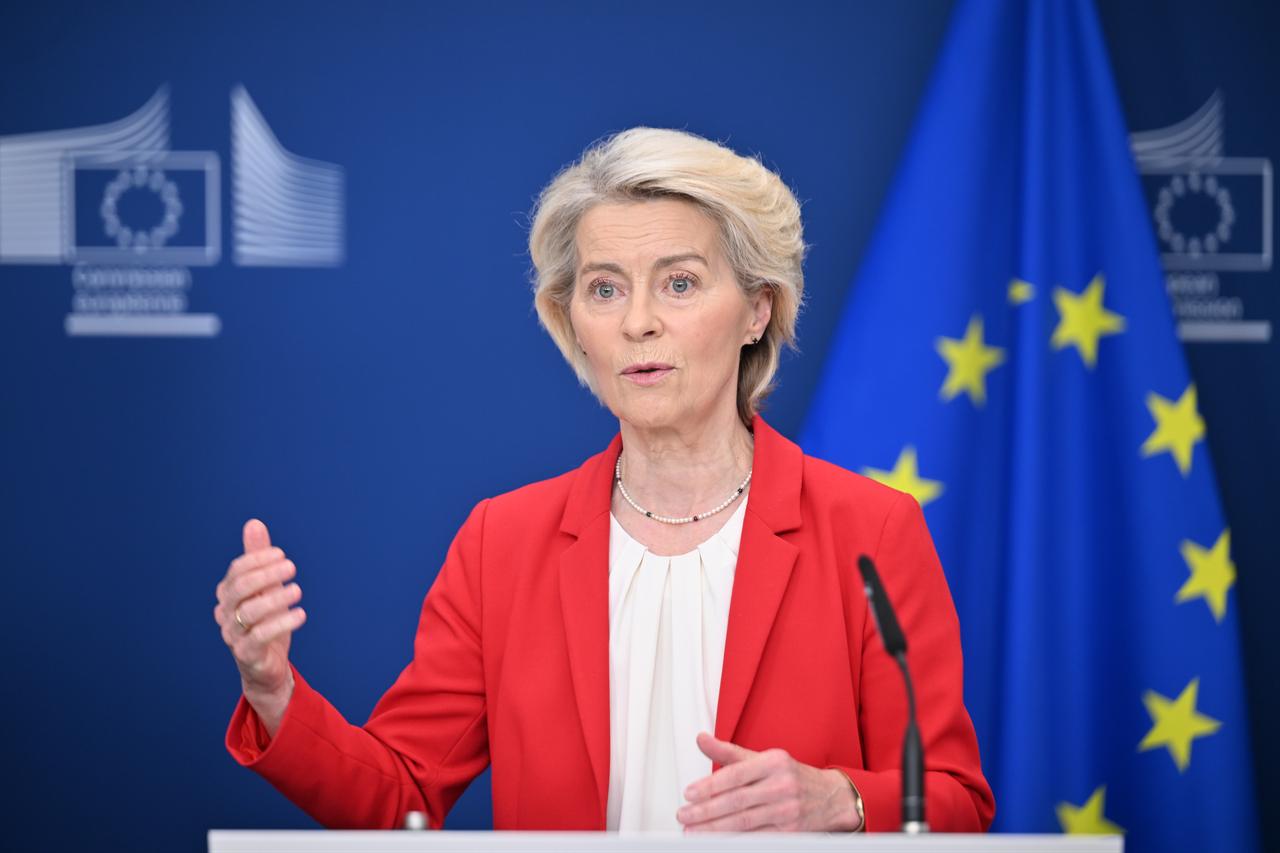 European Commission President Ursula von der Leyen and NATO Secretary General Mark Rutte (not seen) hold a joint press statement in Brussels, Belgium, Sept. 30, 2025.  (AA Photo)