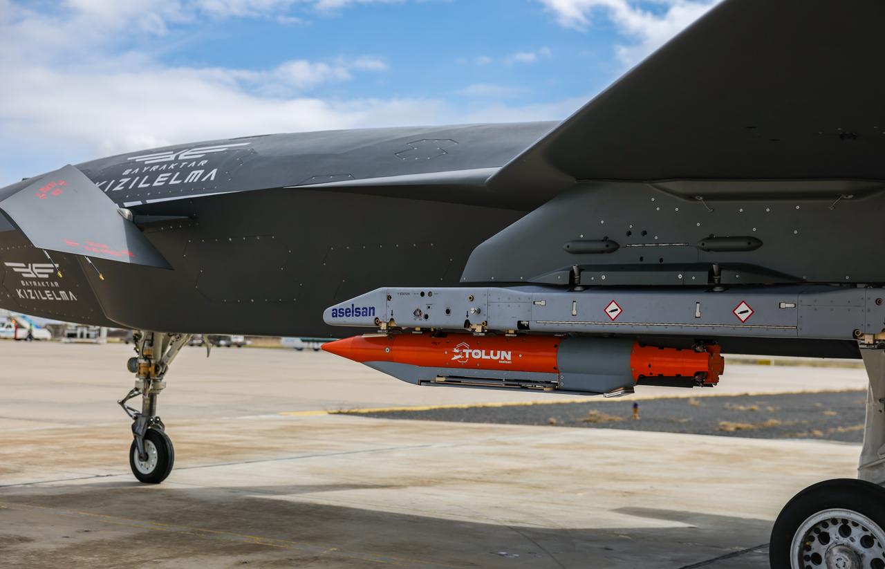 Türkiye's first unmanned combat aircraft, Bayraktar Kizilelma, developed by Baykar, during its first firing test with TOLUN and TEBER-82 ammunition. (Photo via Baykar)
