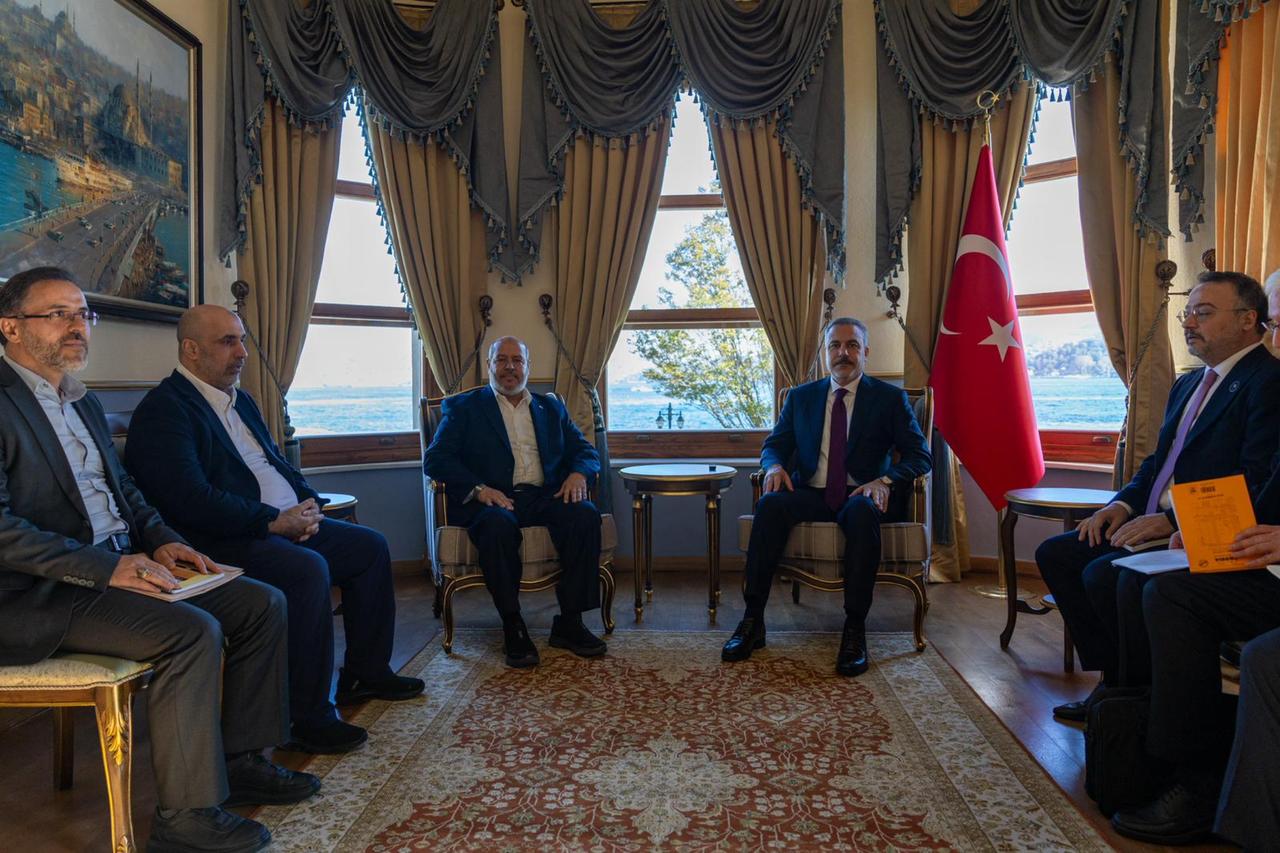 FM Fidan meets Hamas political bureau members in Istanbul to discuss Gaza ceasefire