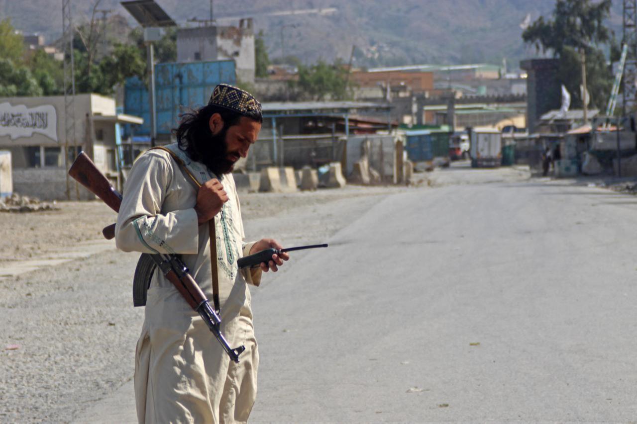 Torkham border crossing reopens after Afghanistan-Pakistan talks