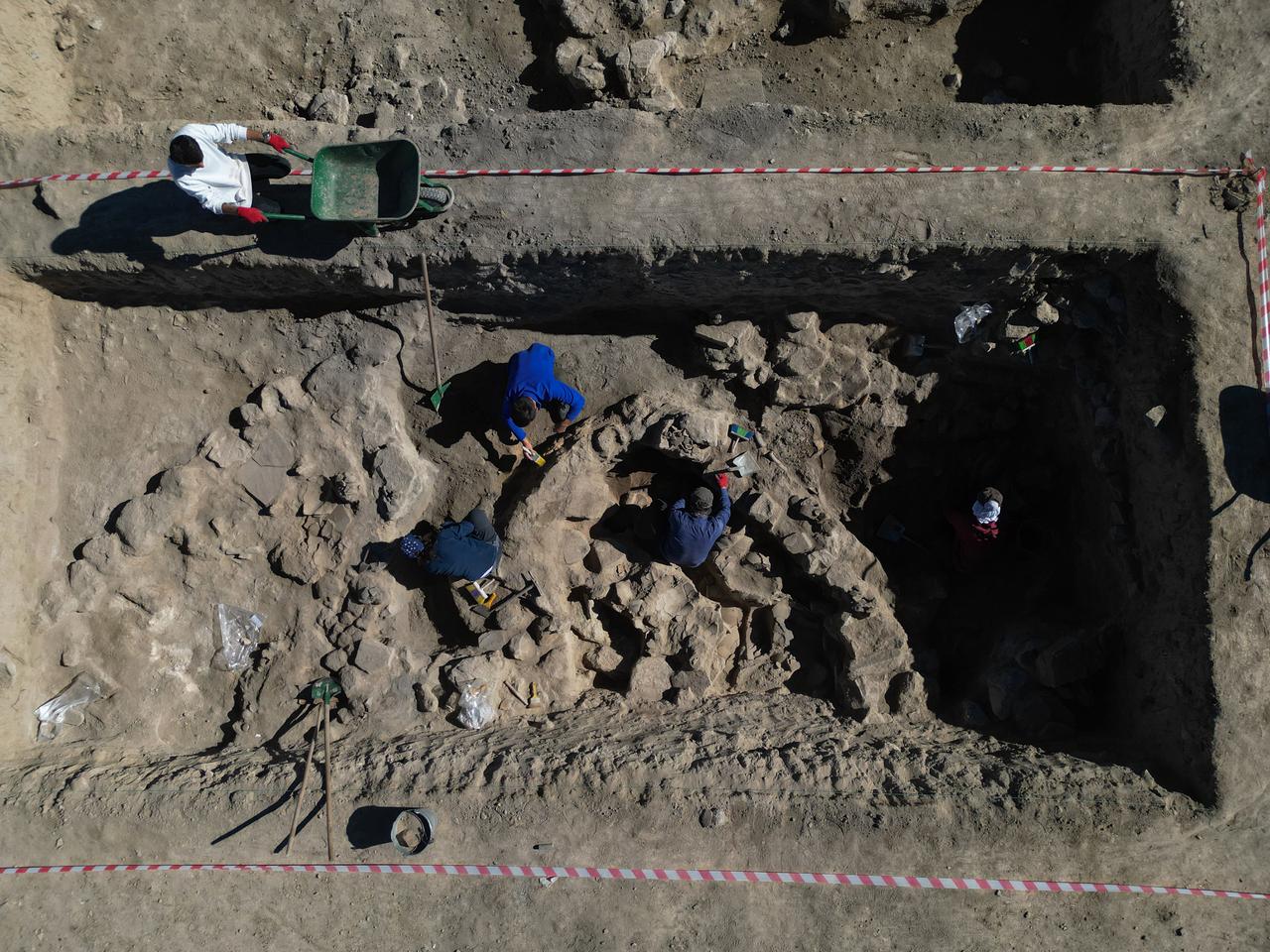 An aerial view of Iremir Hoyuk, where Early Bronze Age layers are being investigated in Gurpinar, Van, eastern Türkiye, Nov. 10, 2025. (AA Photo)