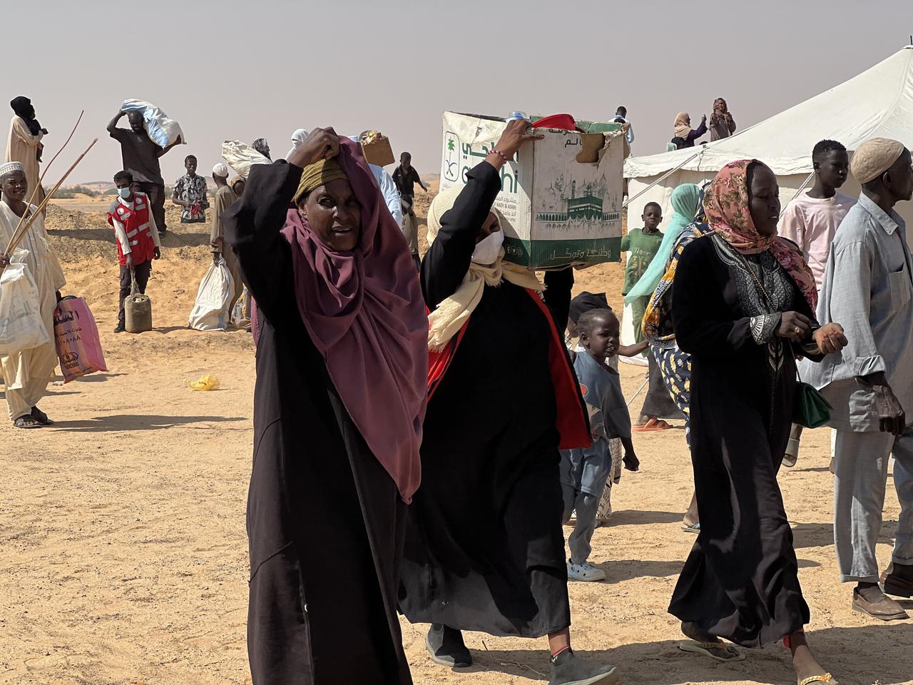 People displaced from El Fasher and other conflict-affected areas are settled in the newly established El-Afadh camp in Al Dabbah, in Sudan’s Northern State, on Nov. 09, 2025. (AA Photo)