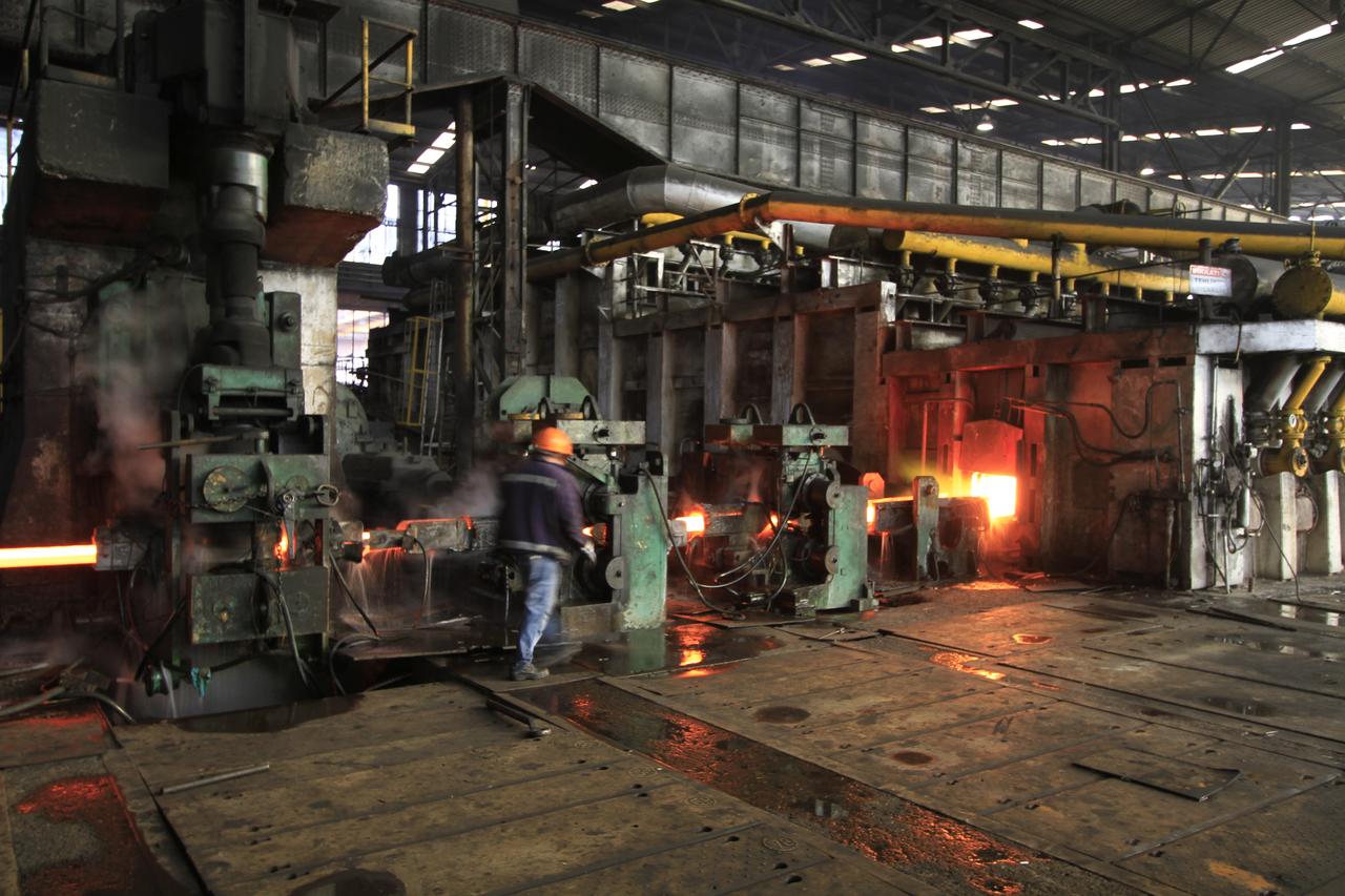 Türkiye’s industrial output posts sharpest contraction in 5 months: TurkStat