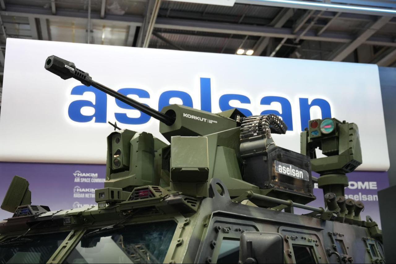Close-In Air Defense System KORKUT 100/25 at the Defense and Security Equipment International (DSEI) 2025 exhibition in London, UK, on Sept. 8, 2025. (AA Photo)