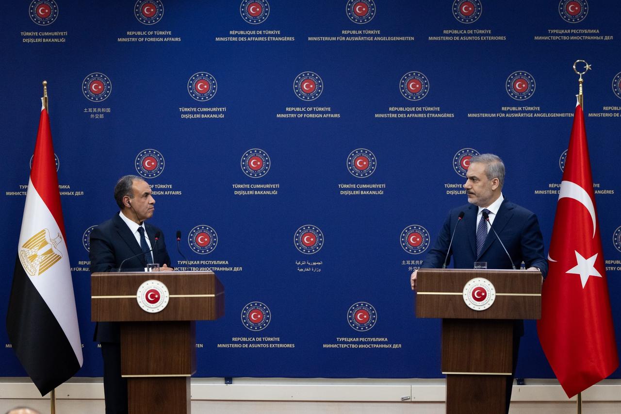Foreign Minister Hakan Fidan (R) and Egyptian Foreign Minister Badr Abdelatty (L) hold a joint press conference following their meeting in Ankara, the capital of Türkiye on February 04, 2025. (AA Photo)