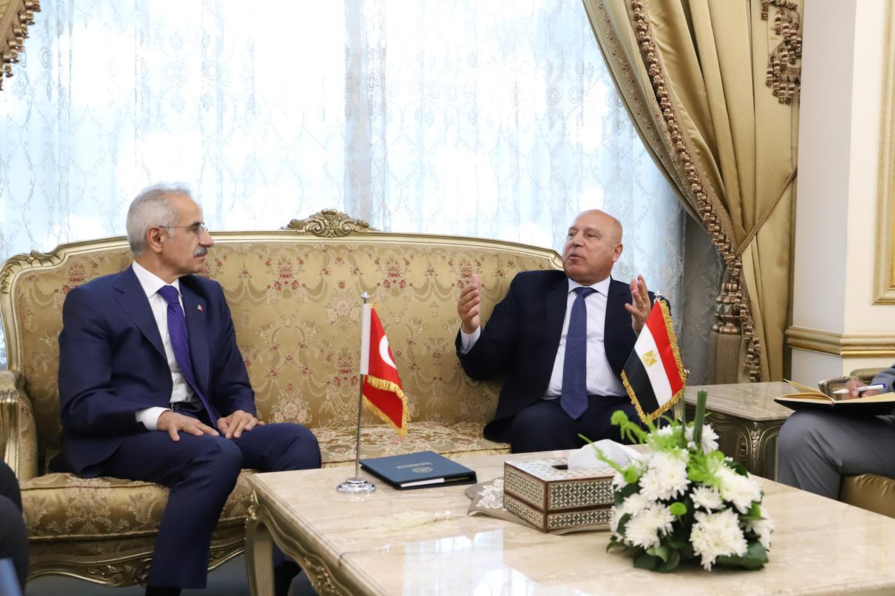 Turkish Transportation and Infrastructure Minister Abdulkadir Uraloglu  meets with Egyptian Minister of Transportation Kamil El-Wazir  during a panel held as part of the TransMEA 2025 Middle East and Africa Region Smart Transportation, Logistics and Infrastructure Fair and Forum in Cairo, Egypt on November 10, 2025. ( AA Photo  )