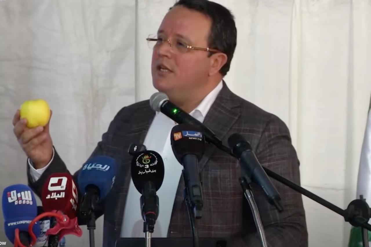 How a green apple sparked political discourse crisis in Algeria