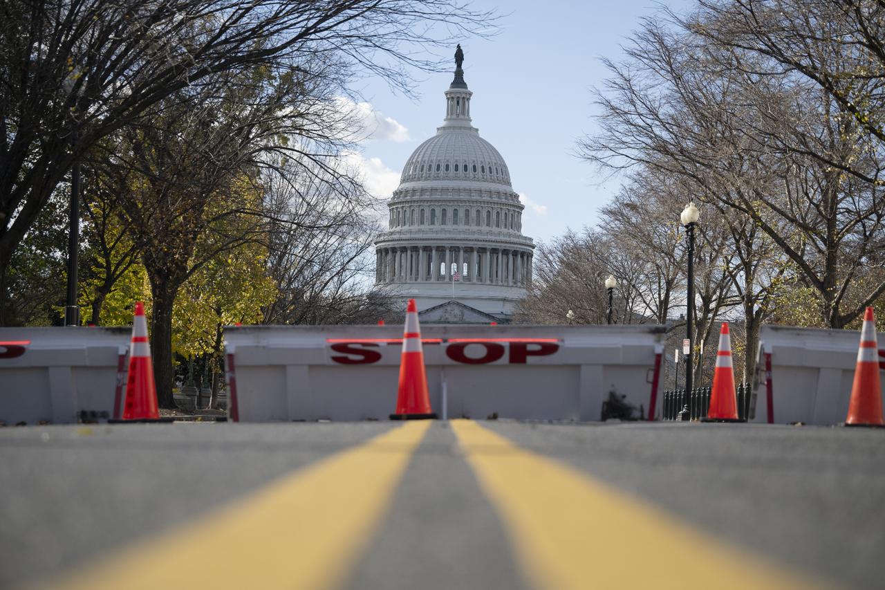 US flight reductions rise to 6% amid ongoing government shutdown