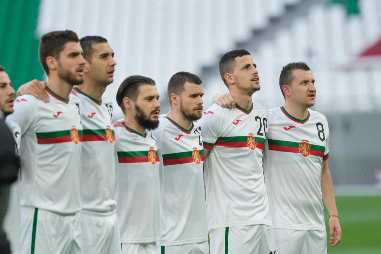 Players for the Bulgarian national team prepare to face Croatia in a friendly in March 2022. (Photo via Simon Holmes)