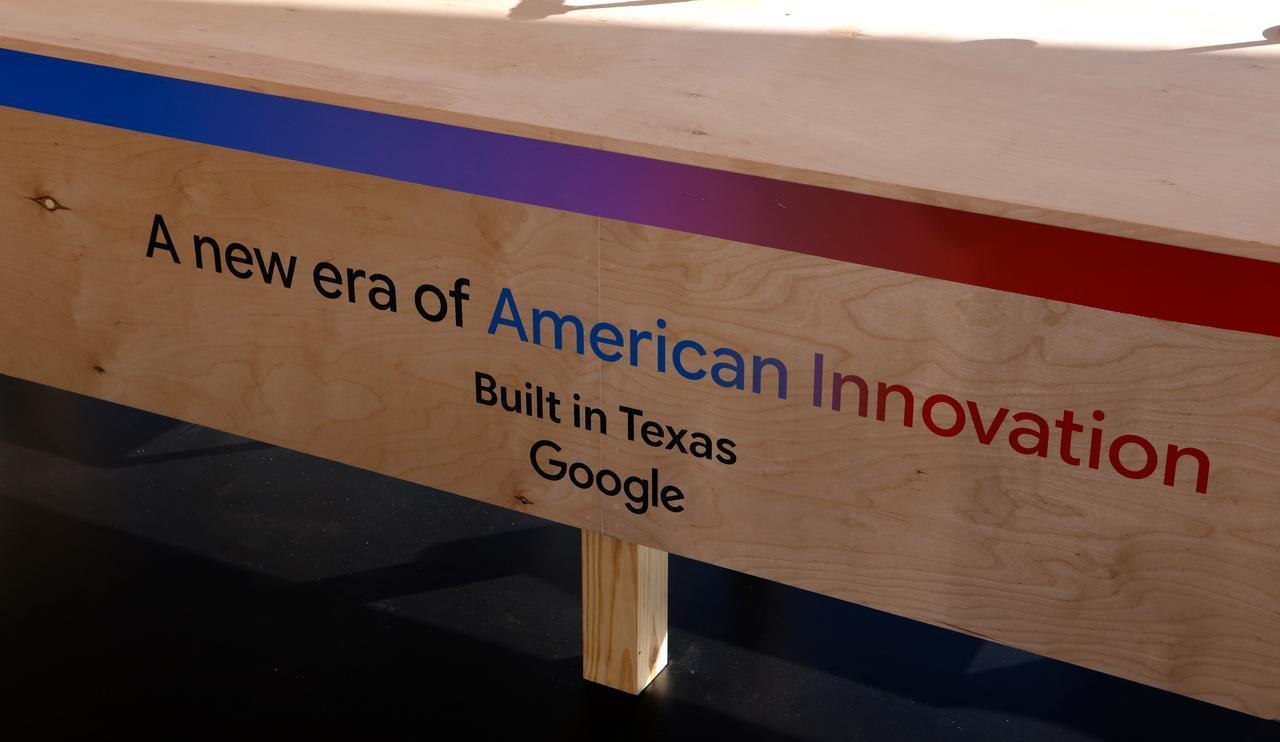 A detail view of a podium during an event with Texas Gov. Greg Abbott and Alphabet and Google CEO Sundar Pichai at the Google Midlothian Data Center in Midlothian, Texas, November 14, 2025. (AFP Photo)