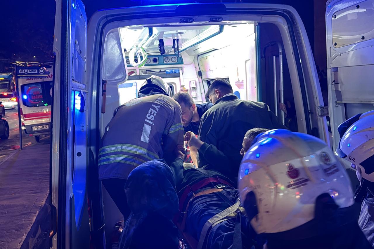 Istanbul’s Kabatas metro site hit by scaffolding collapse, several injured