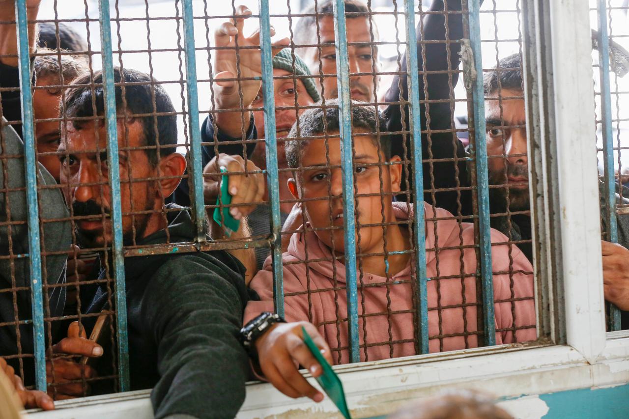 South Africa investigates 'mysterious' flight that brought 153 Palestinians without documents