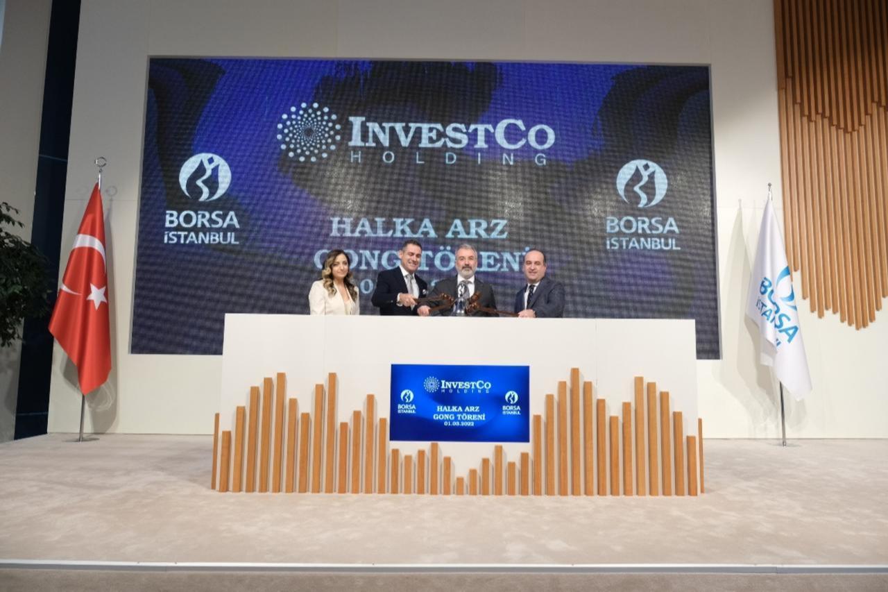 Executives of Investco Holding attend a gong ceremony marking the company’s initial public offering at Borsa Istanbul, March 1, 2022. (Photo via borsaistanbul.com)
