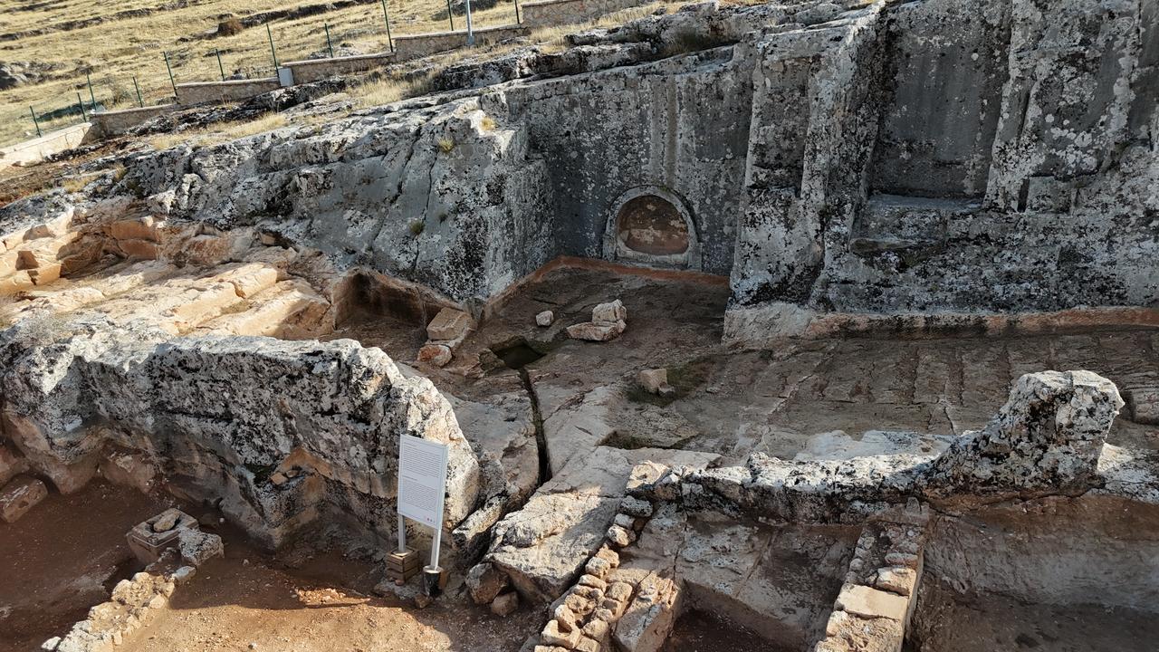 A wider view of the Roman-era habitation zone uncovered this year in ancient city of Perre, Adiyaman, Türkiye, Nov. 17, 2025. (AA Photo)
