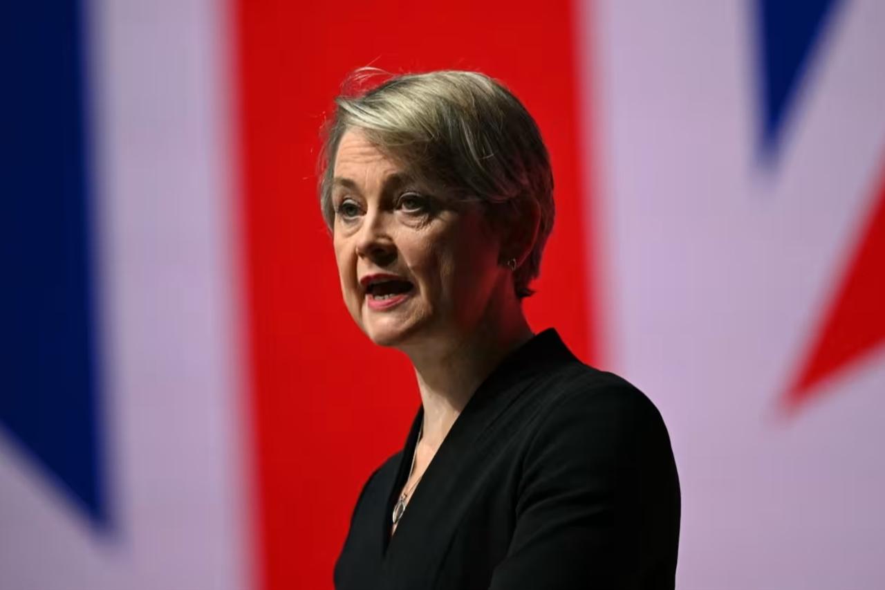 UK foreign minister plans new Sudan sanctions, criticizes global abandonment