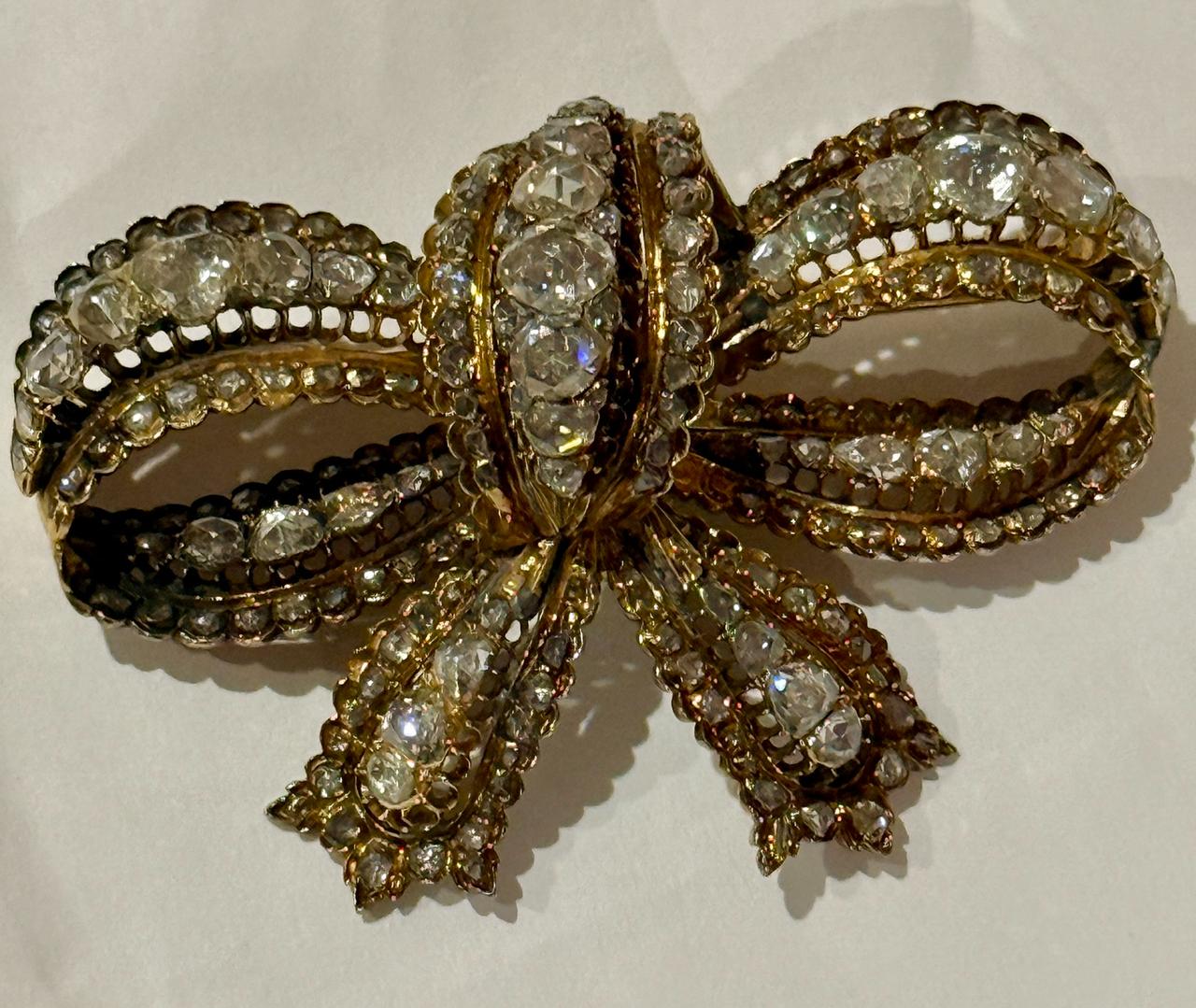 Ottoman diamond bow belt buckle, later remodelled as a brooch, believed to be commissioned by Sultan Abdulaziz after Empress Eugénie’s visit to Istanbul, Türkiye. (Photograph courtesy of the owner, Arvind Acharya)
