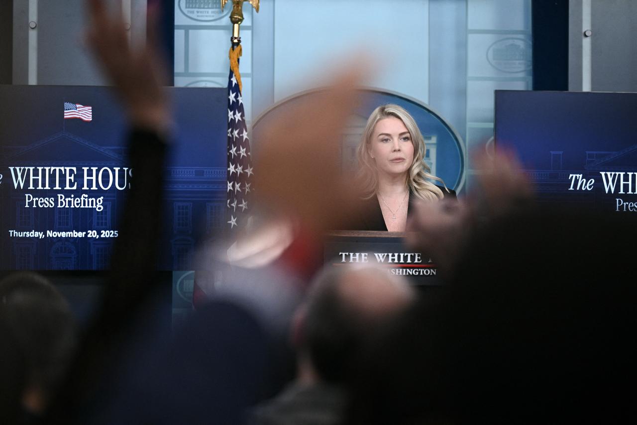 White House Press Secretary Karoline Leavitt takes questions from reporters during the daily briefing in the Brady Briefing Room of the White House in Washington, DC, November 20, 2025. (AFP Photo)