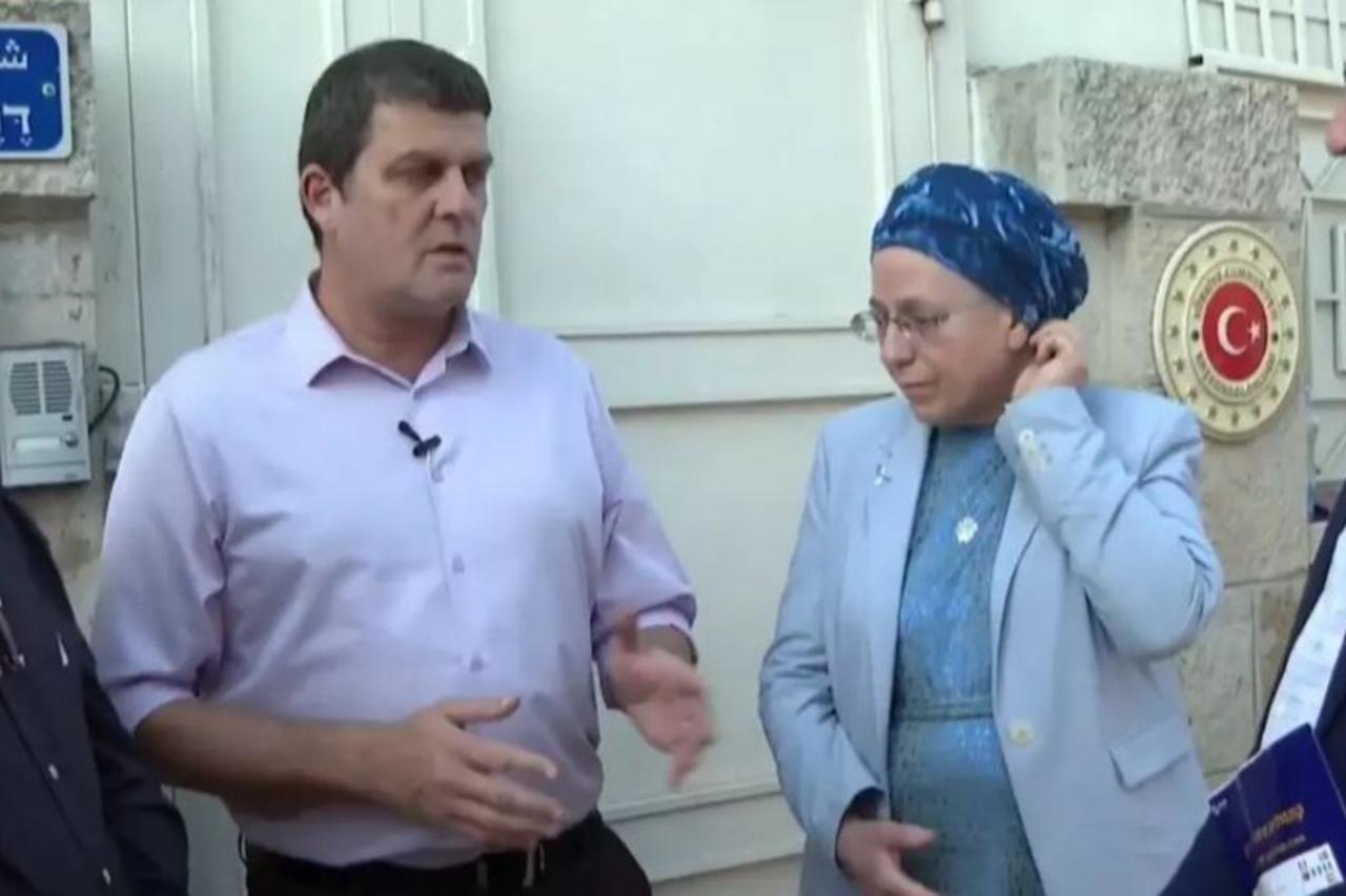 Israeli minister makes provocative remarks outside Türkiye’s East Jerusalem consulate