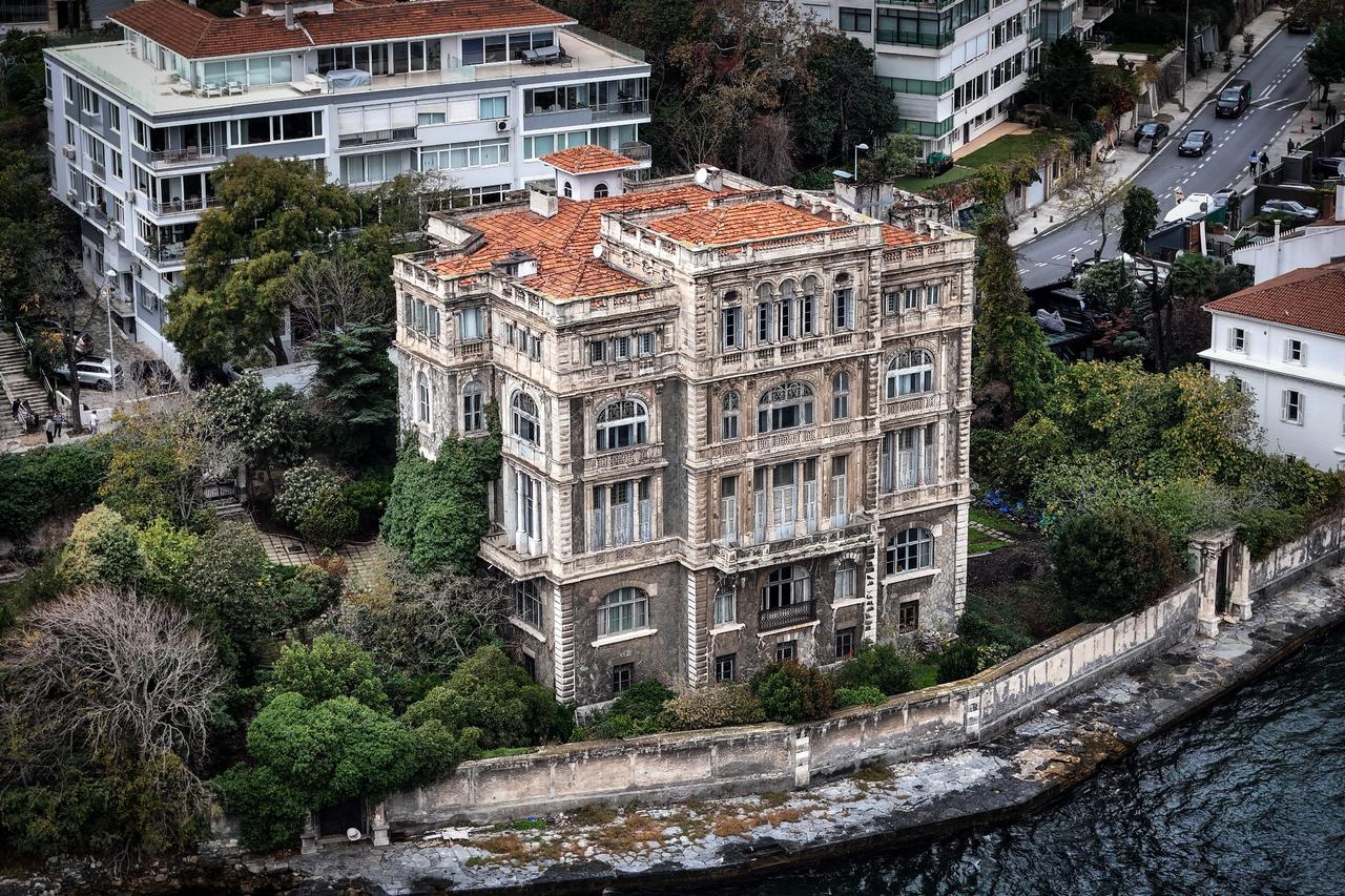 One of world’s priciest waterfront homes 130-year-old Zeki Pasha Mansion goes on sale in Istanbul