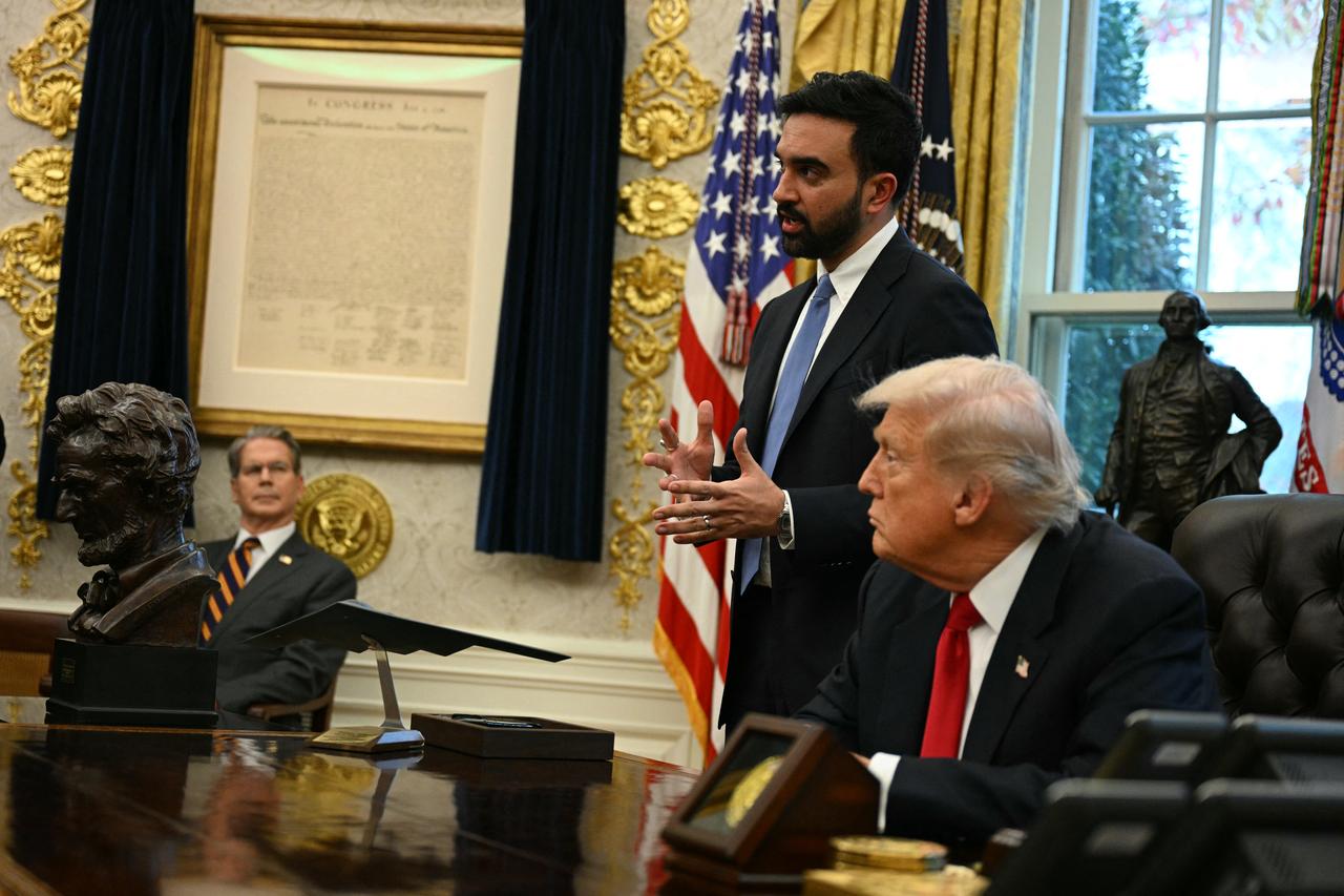 US Secretary of Treasury Scott Bessent (L) listens as US President Donald Trump (R) meets with New York Mayor-elect Zohran Mamdani (C) in the Oval Office of the White House in Washington, DC, on Nov. 21, 2025. (AFP Photo)