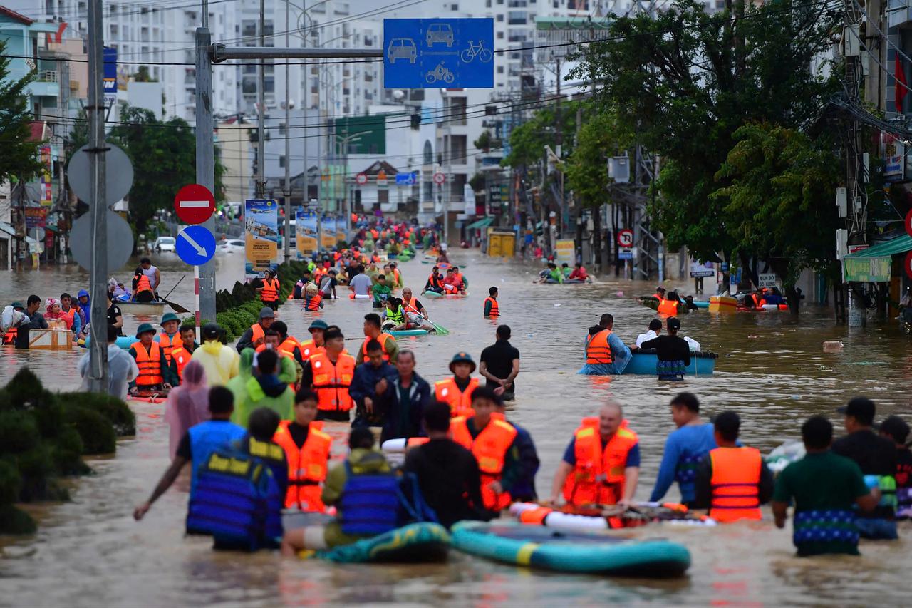 Death toll from severe flooding in Vietnam rises to 90, dozens missing