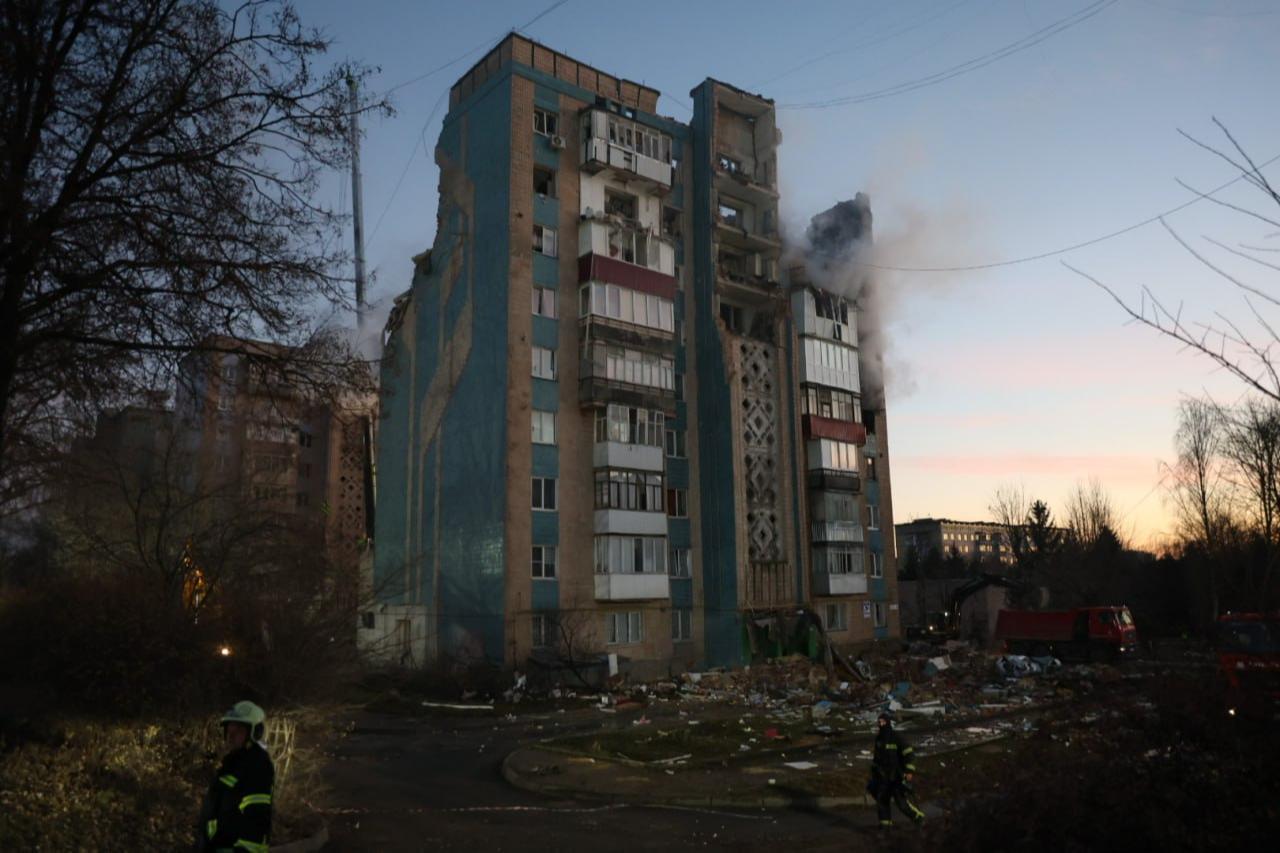 A view of a high-rise apartment building after it has been targeted in a Russian attack as emergency services effort to rescue people after a massive overnight strike that killed 25, including three children, and injured 93 others in the city of Ternopil, Ukraine on November 19, 2025. (Ukraine State Emergency Service HO / AA Photo)
