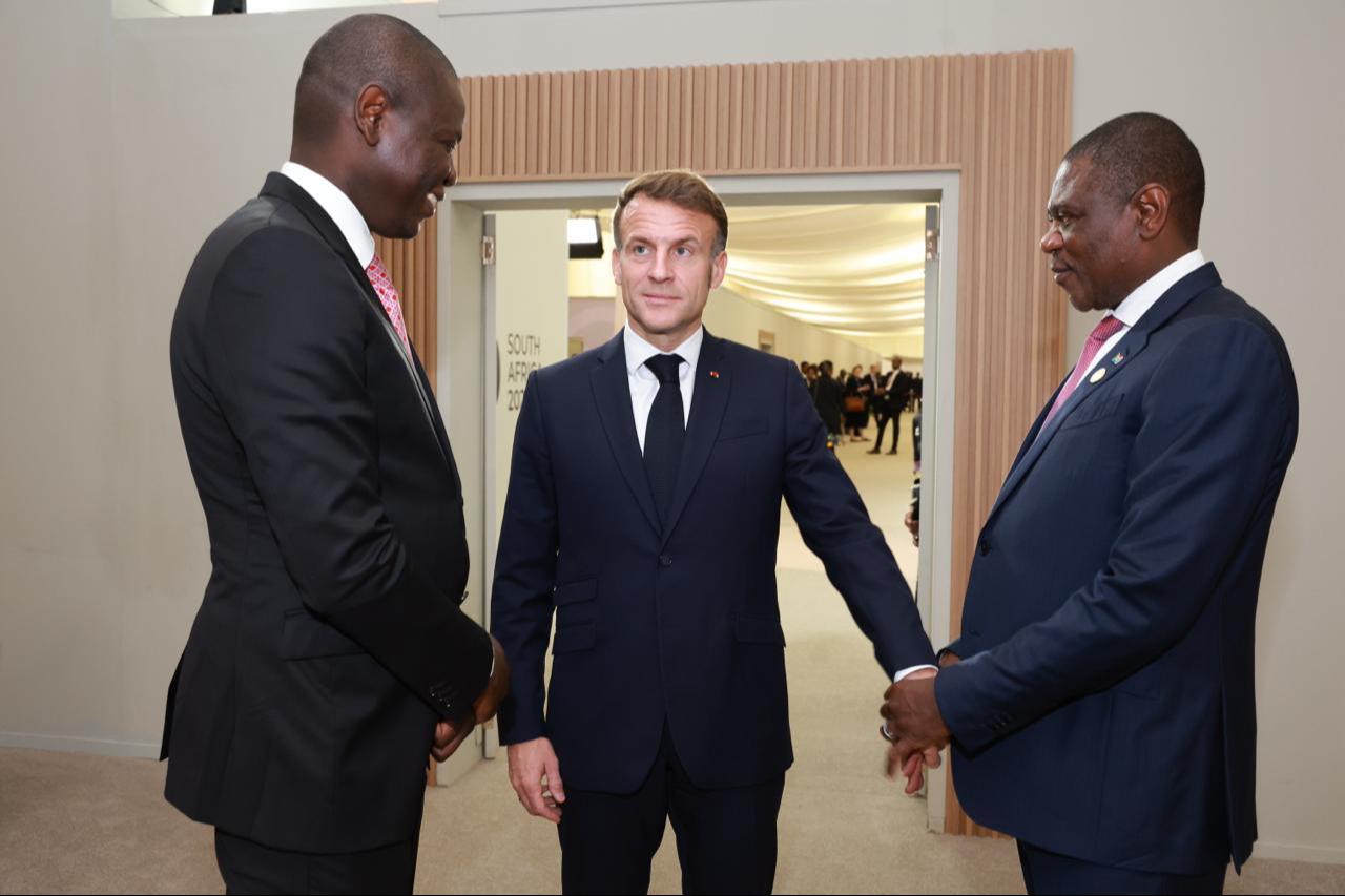 French President Emmanuel Macron (C) attends the G20 Leaders Summit in Johannesburg, South Africa, on Nov. 22, 2025. (AA Photo)