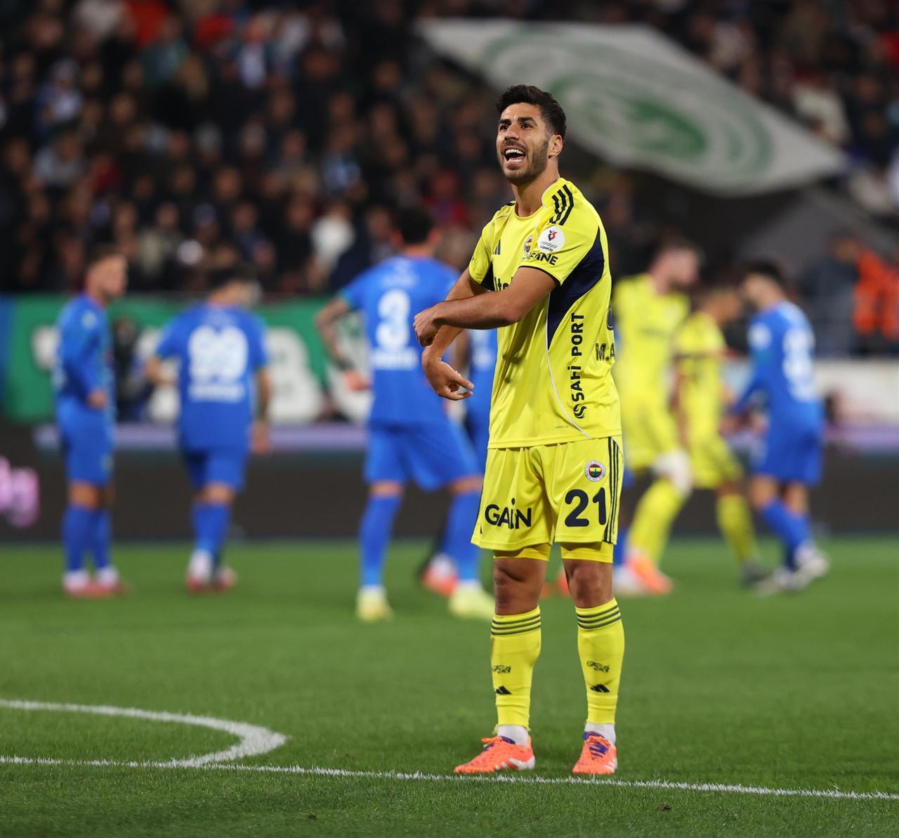 Marco Asensio of Fenerbahce celebrates after scoring a goal during the Turkish Super Lig Week 13 match between Caykur Rizespor and Fenerbahce at Caykur Didi Stadium in Rize, Türkiye, November 23, 2025. (AA Photo)