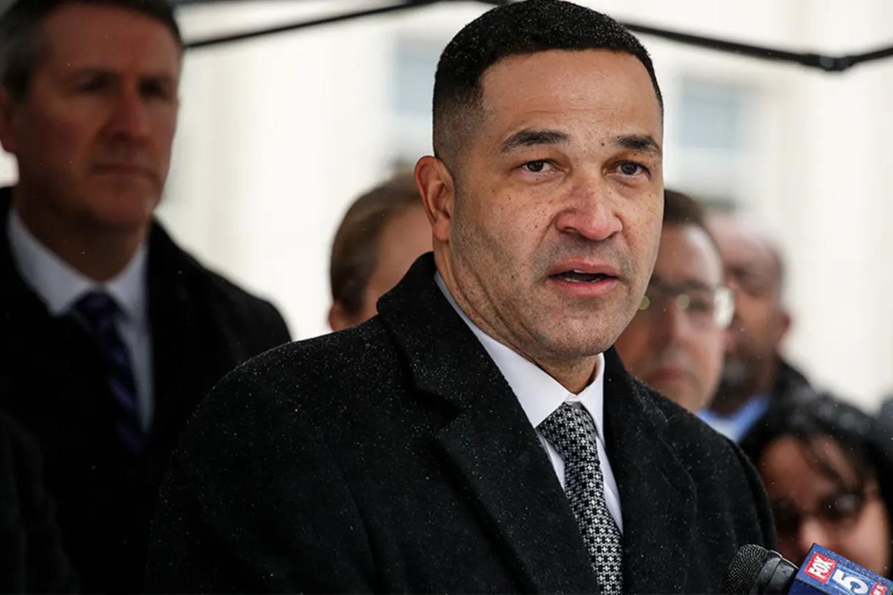 Meet DEA agent who spent years hunting El Chapo: Ray Donovan’s take on Mexico’s cartel crisis