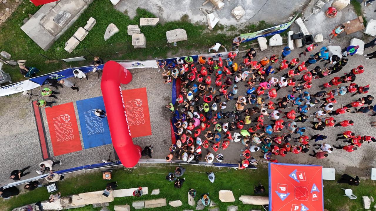 Runners gather at the starting line of the Run Nysa event held among the ruins of Nysa ancient city in Sultanhisar, Aydin, Türkiye, Nov. 23, 2025. (AA Photo)