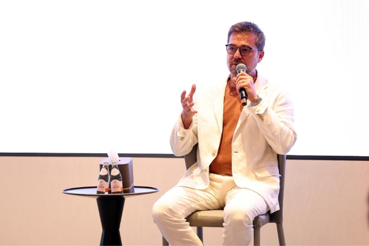 Turkish actor Engin Altan Duzyatan during his panel at the Doha Film Festival. (Photo via omanobserver)