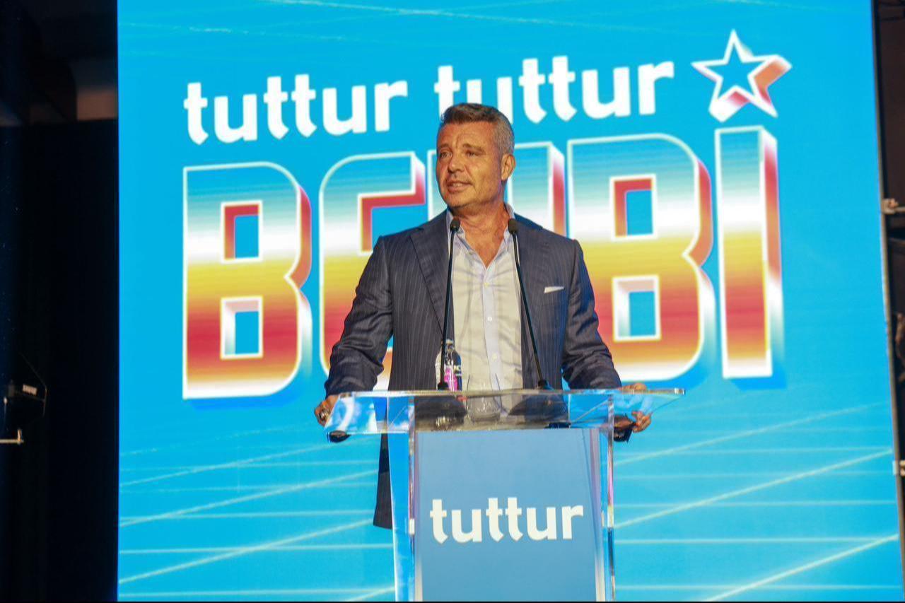File photo shows Turkish-American businessman Sadettin Saran speaking at a tuttur.com event. (Photo via X/@bbosports)