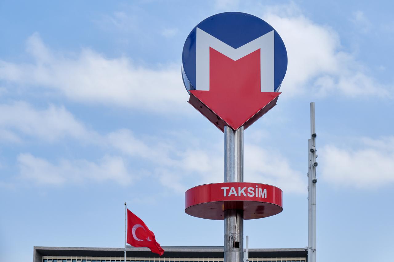 Istanbul shuts down Taksim metro, funicular line on Nov. 25